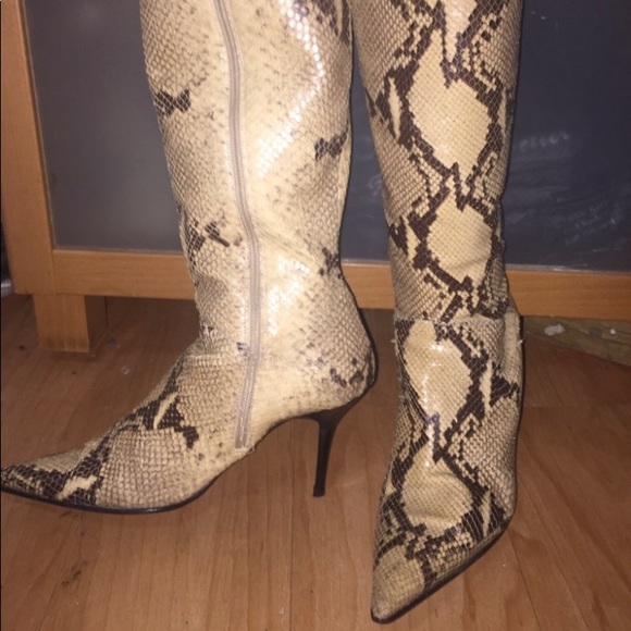 B2/ Browns Snake skin Leather Boots - Picture 2 of 5